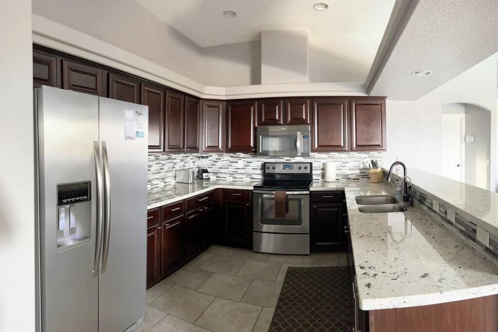 Havasu Retreat! Pool, Spa, Gym & View Lake Havasu City Exterior foto
